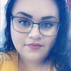 Meet your Posher, Rocio